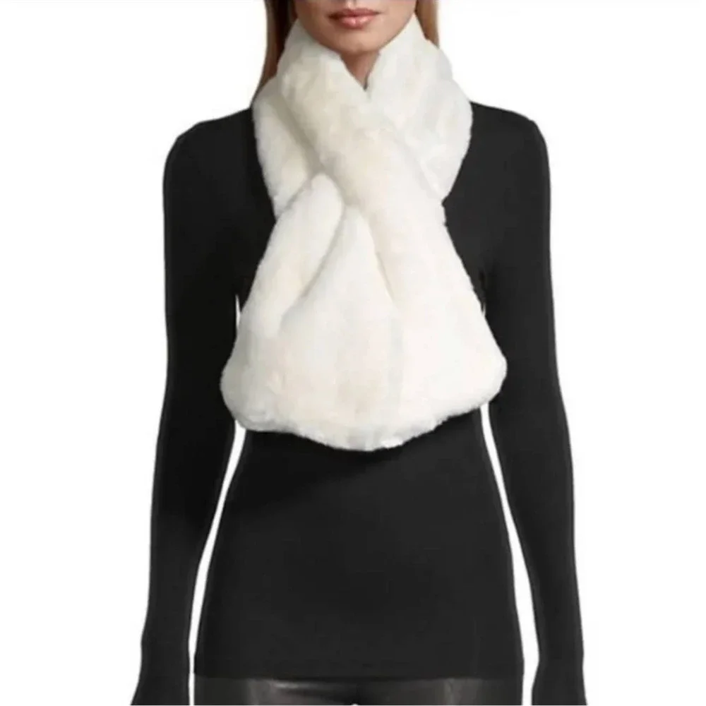 NWT! Apparis Bambi Faux Fur Luxe Plush Scarf in Ivory